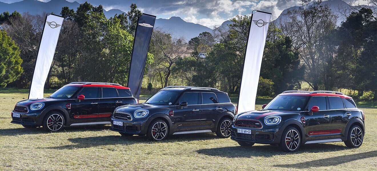 Three examples of the new MINI John Cooper Works Countryman lined up outside George Airport and ready to hit the Garden Route. Three examples of the new MINI John Cooper Works Countryman lined up outside George Airport and ready to hit the Garden Route.